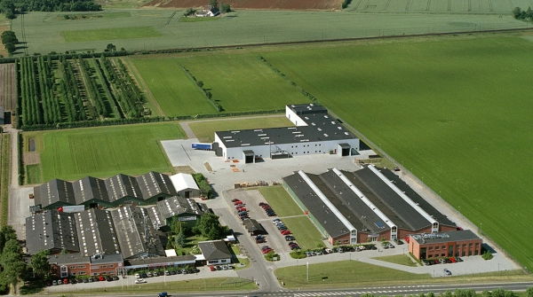 Exhausto-overview-from-air-2005