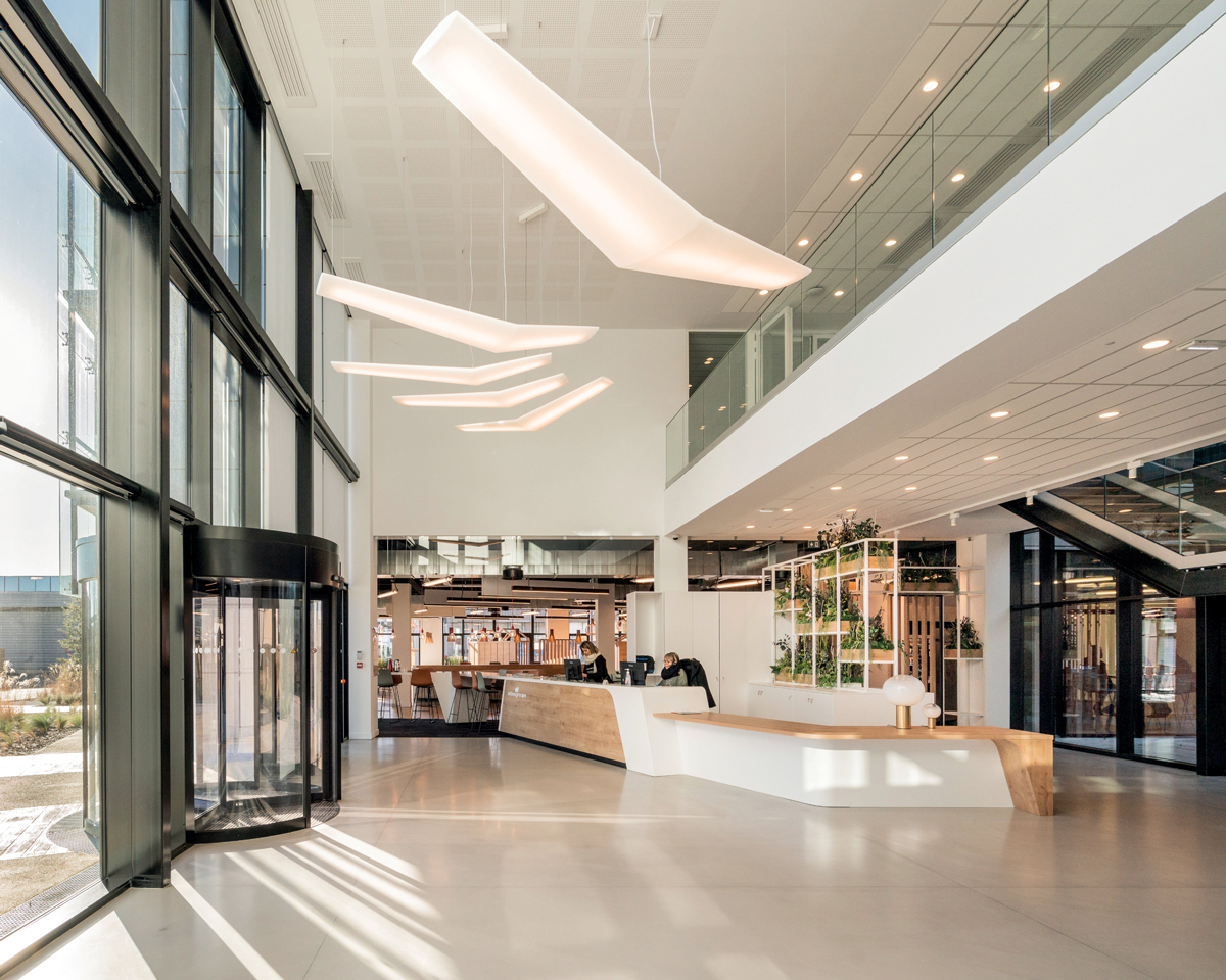 Headquarter Gebäude Eingangshalle Aldes Gruppe